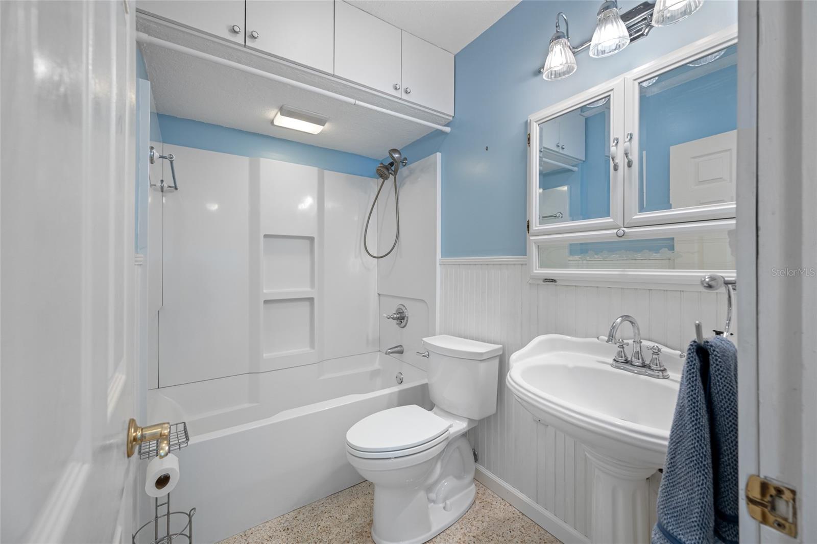 Image 42 of 64 For 1652 24th Avenue N