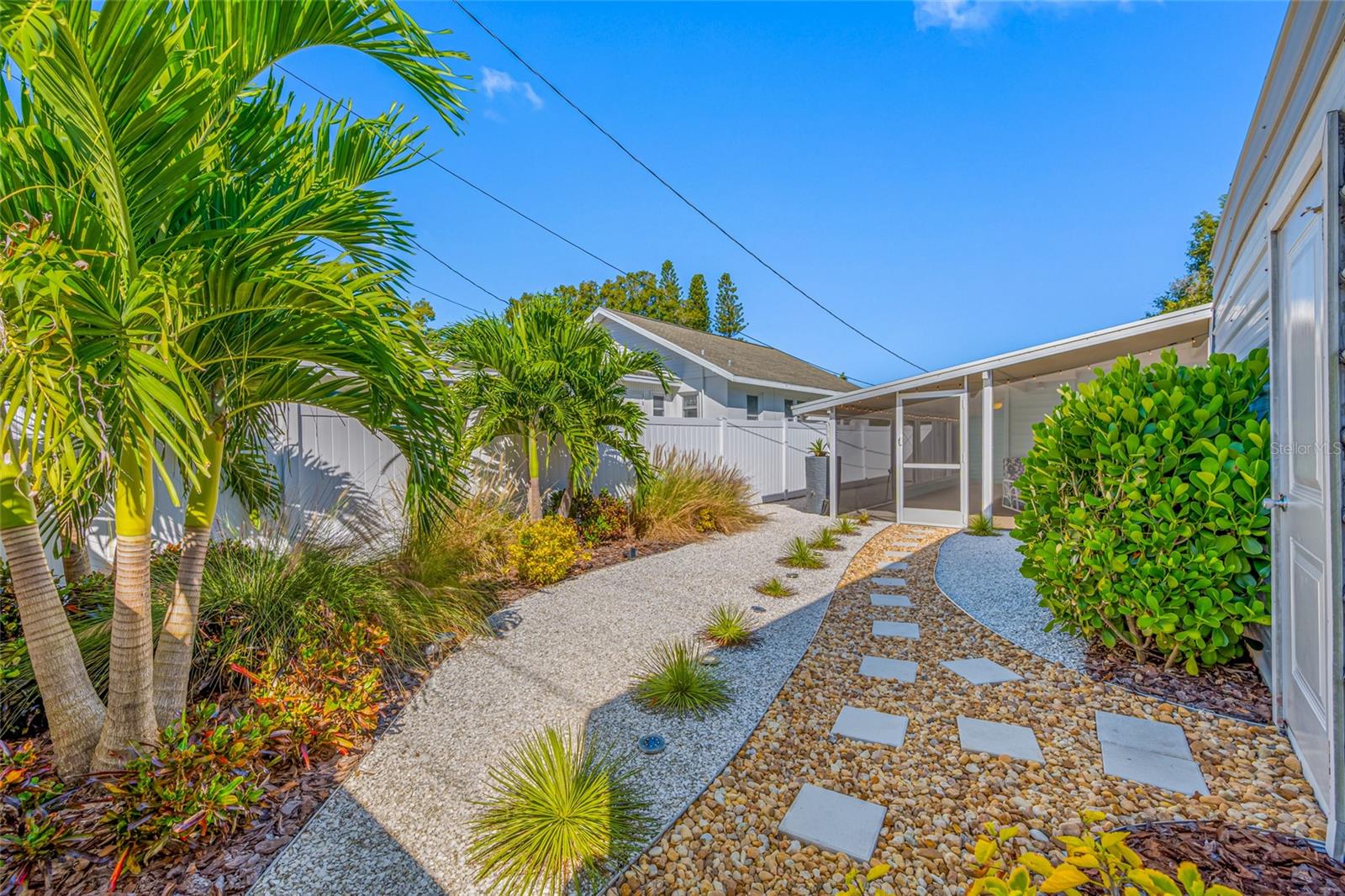 Image 50 of 64 For 1652 24th Avenue N