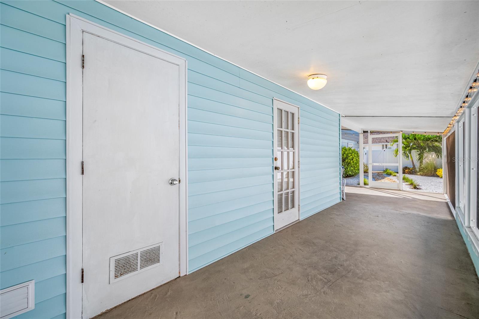 Image 58 of 64 For 1652 24th Avenue N