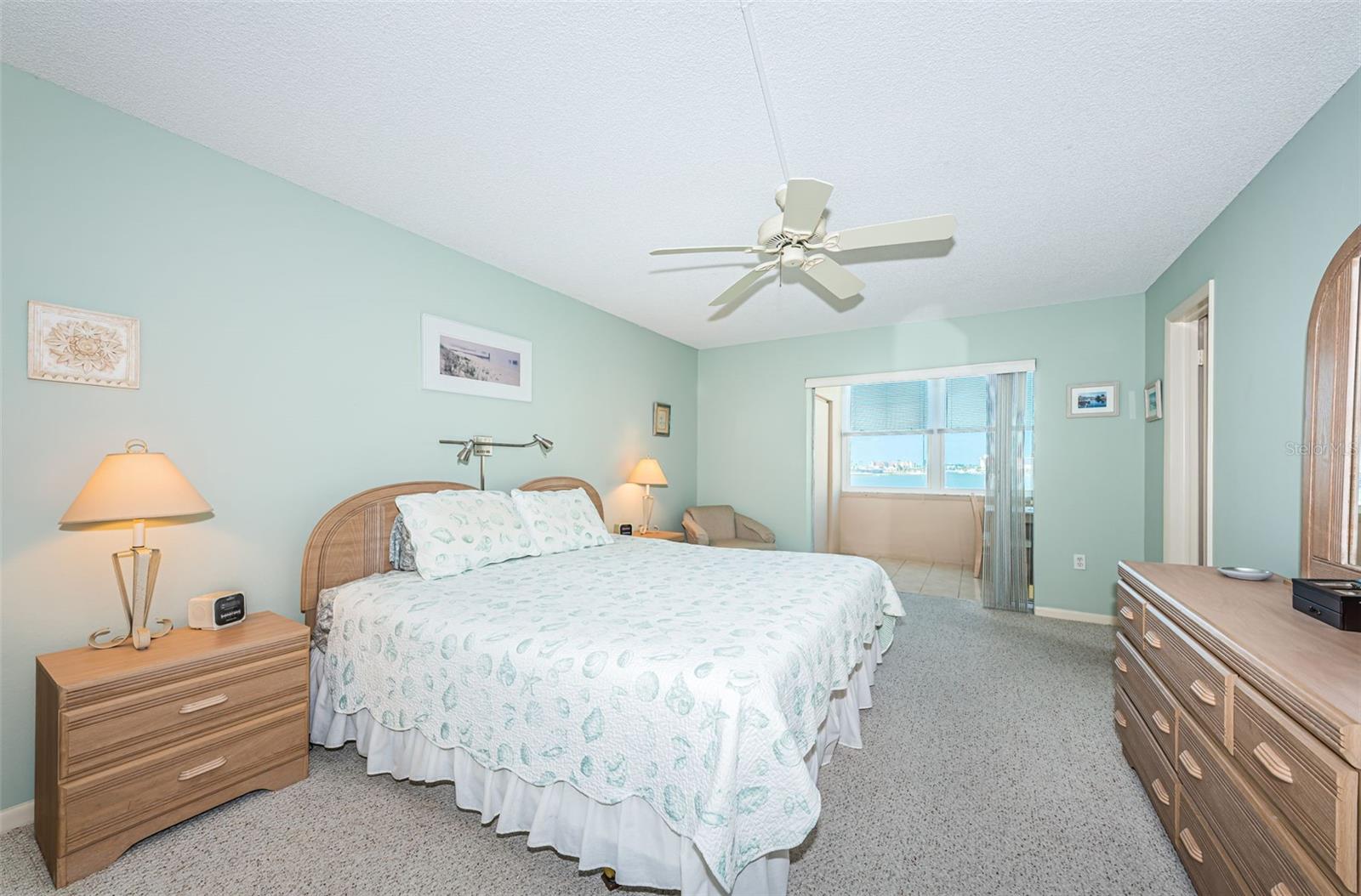 Image 19 of 51 For 4550 Cove Circle 502