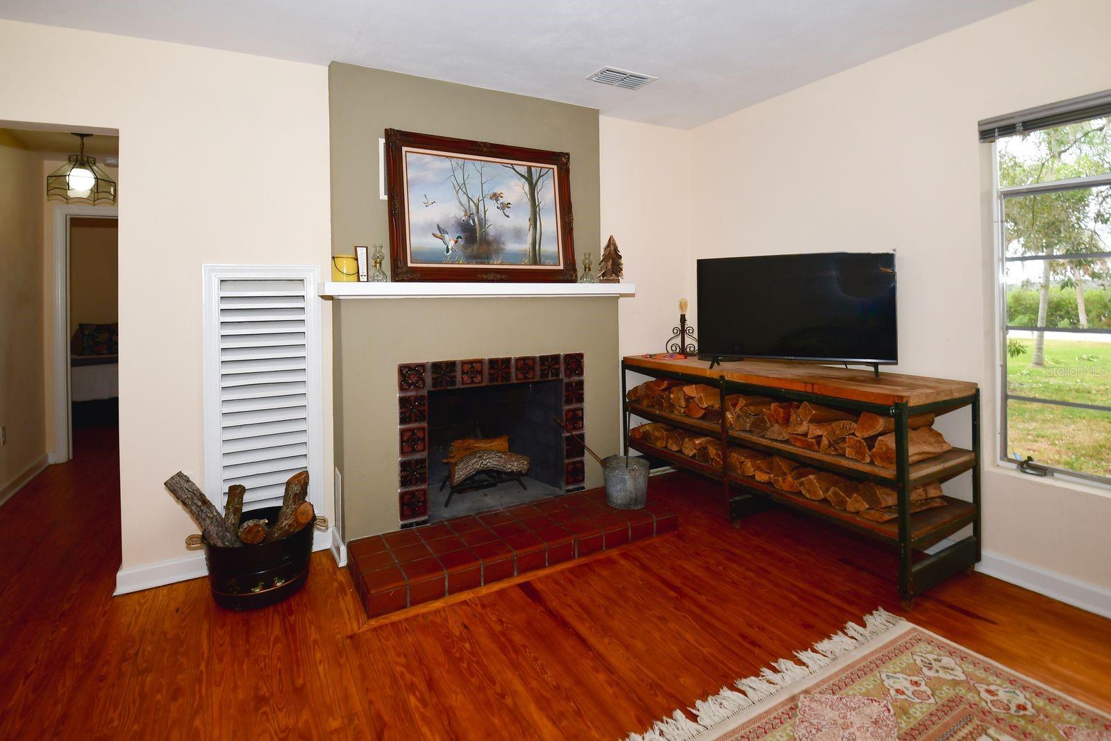 Image 16 of 62 For 160 Bayshore Drive