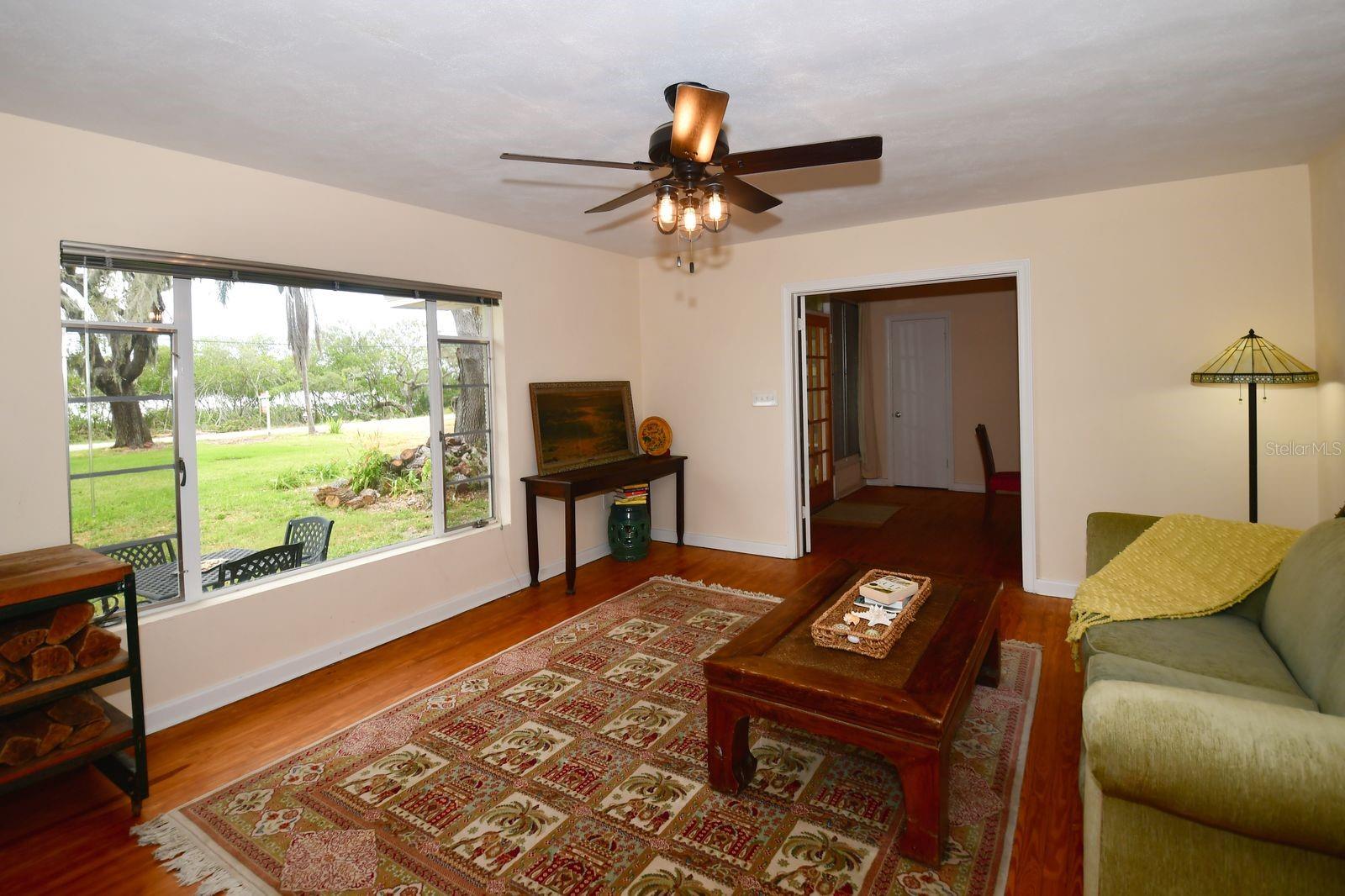 Image 17 of 62 For 160 Bayshore Drive