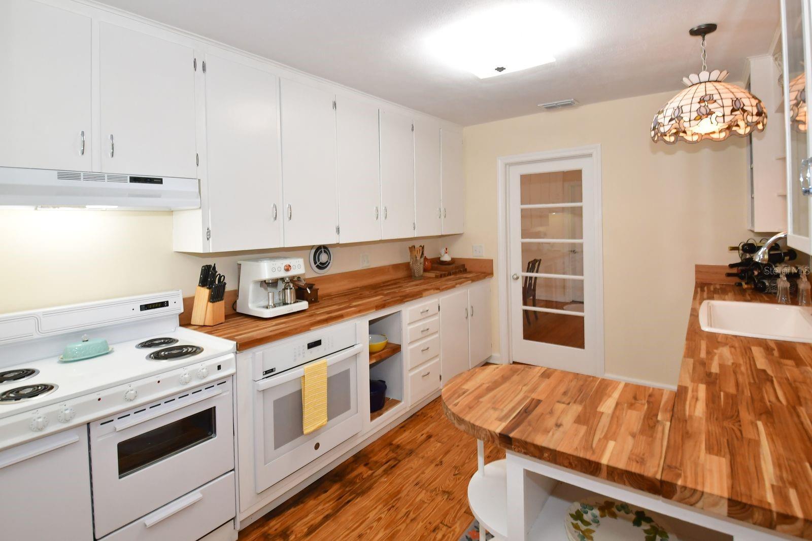 Image 23 of 62 For 160 Bayshore Drive