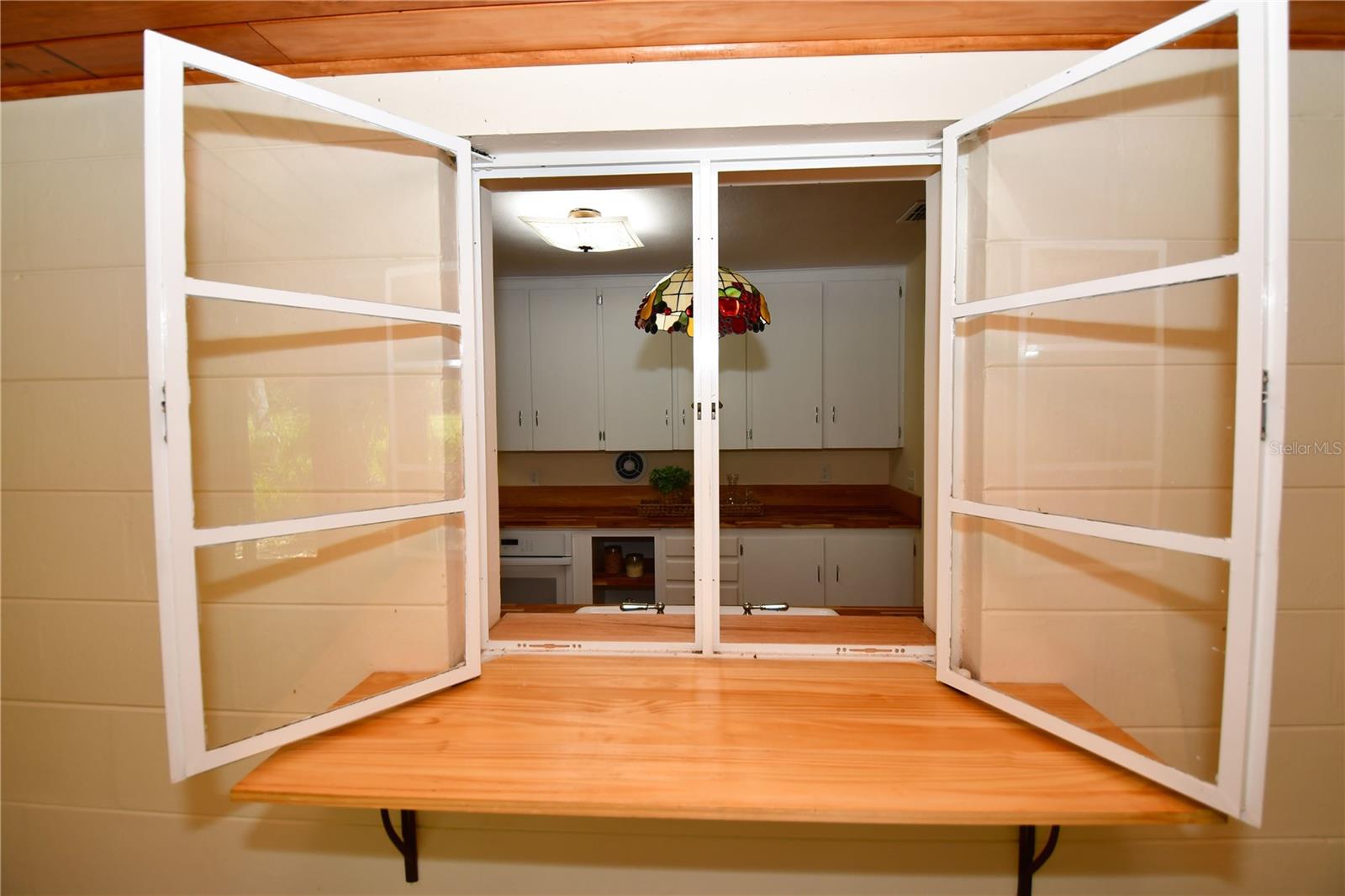 Image 25 of 62 For 160 Bayshore Drive