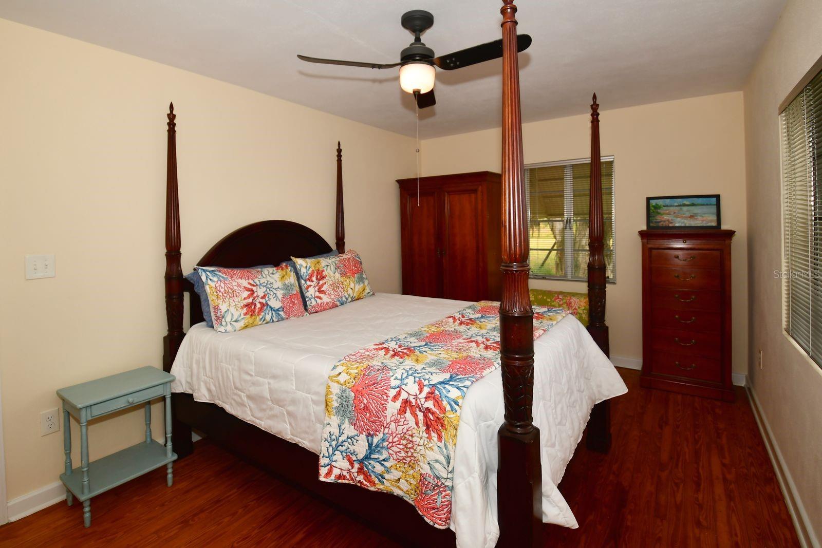 Image 27 of 62 For 160 Bayshore Drive