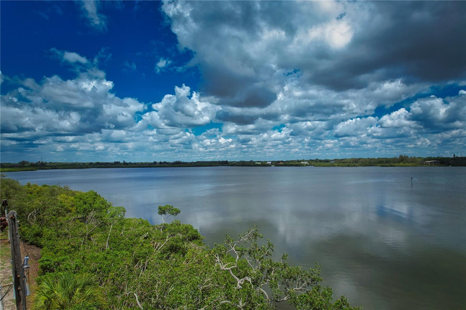 Image 3 of 62 For 160 Bayshore Drive