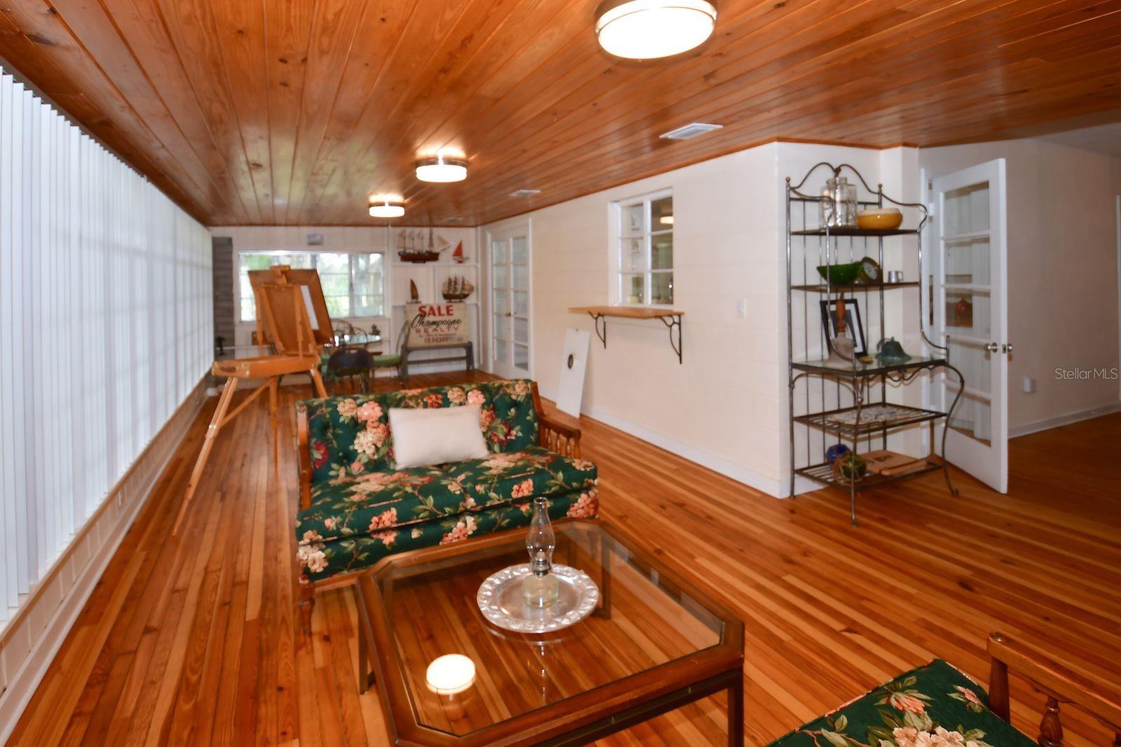 Image 44 of 62 For 160 Bayshore Drive