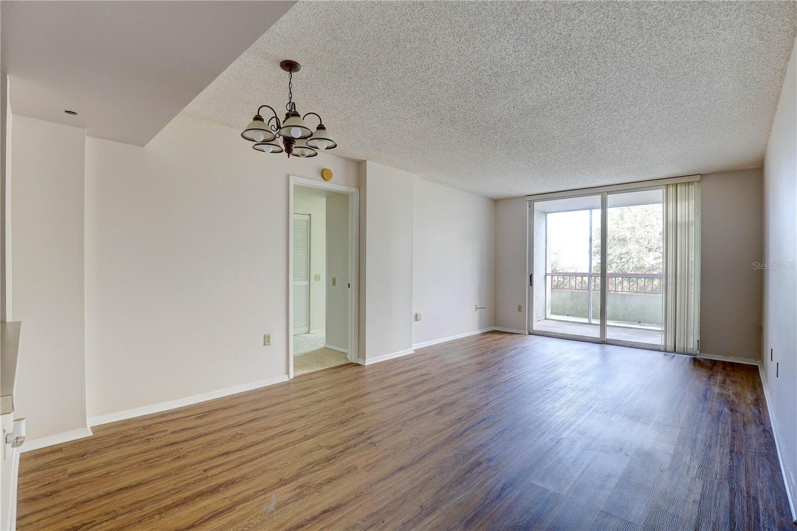 Image 9 of 35 For 2333 Feather Sound Drive A401