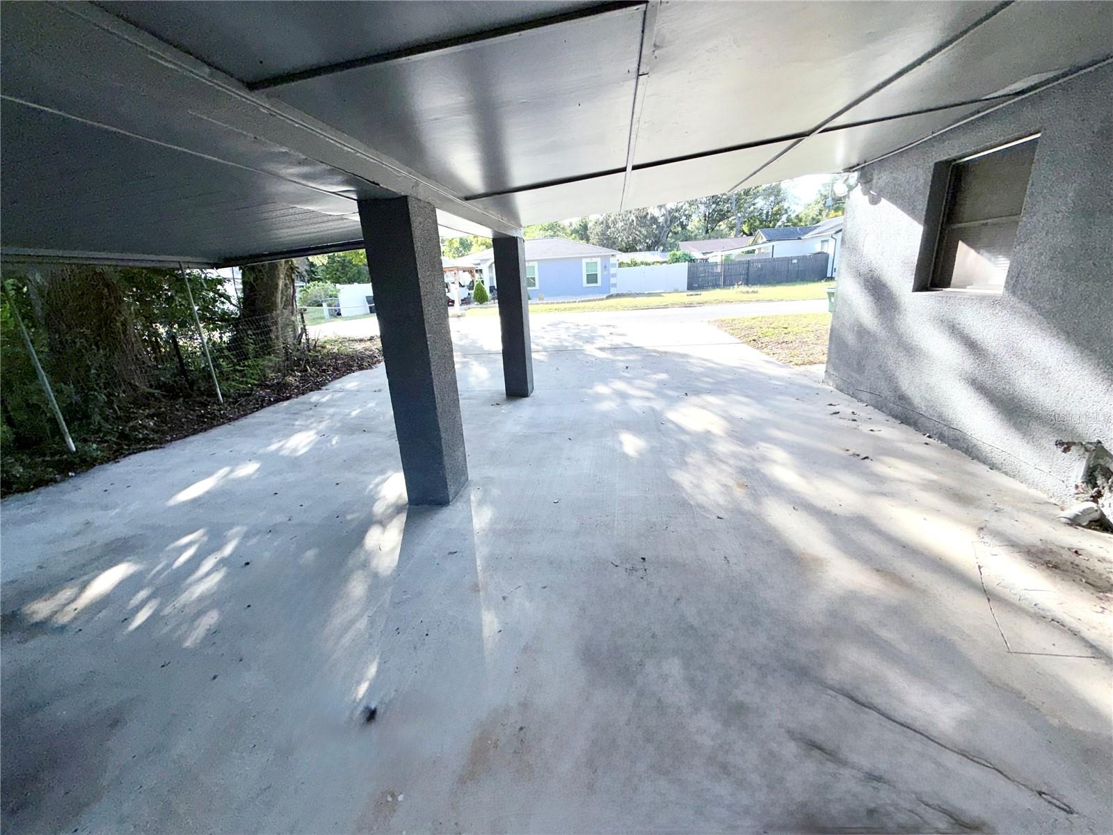 Listing photo id 21 for 1318 Humphrey Street