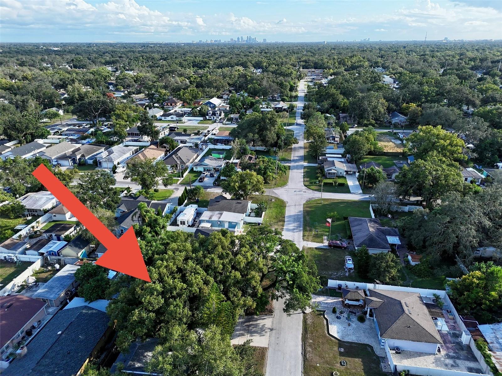 Listing photo id 26 for 1318 Humphrey Street