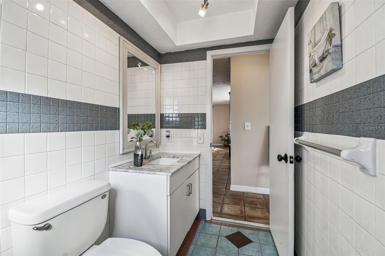 Listing photo id 15 for 3707 Pinehurst Drive