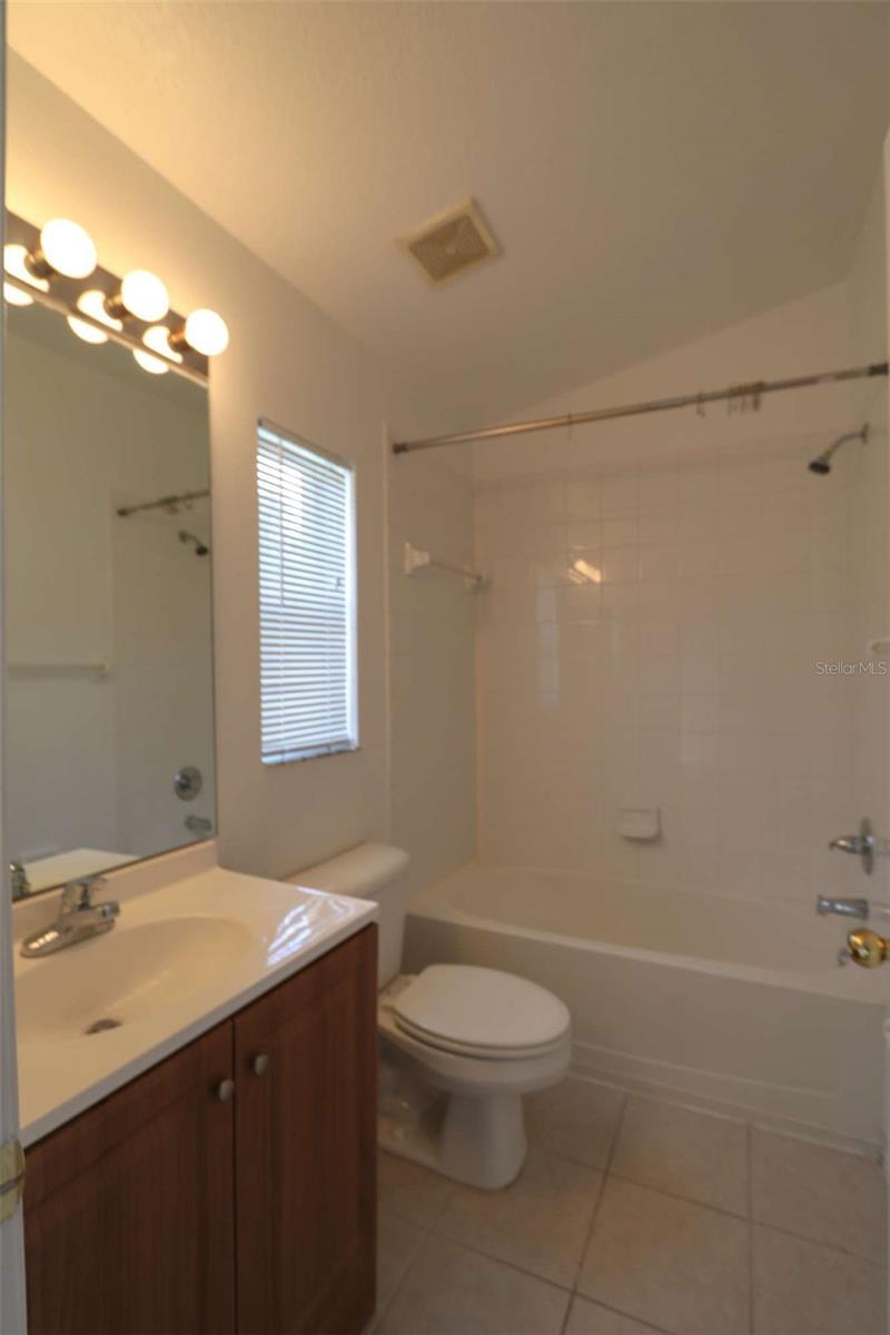 Image 17 of 21 For 6142 Olivedale Drive