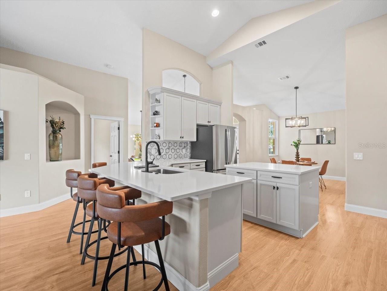 Image 24 of 72 For 6840 Sparkling Way