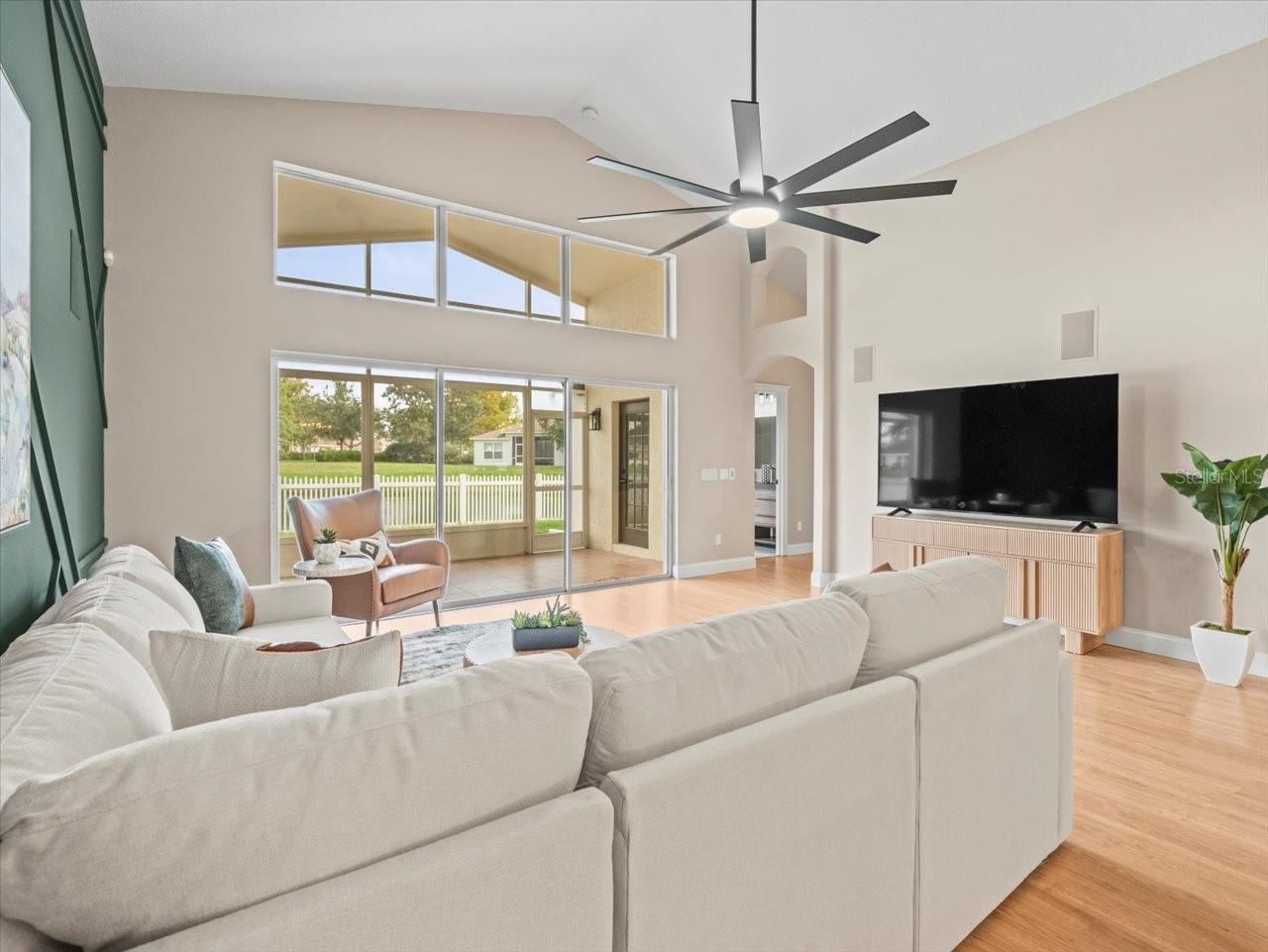 Image 32 of 72 For 6840 Sparkling Way