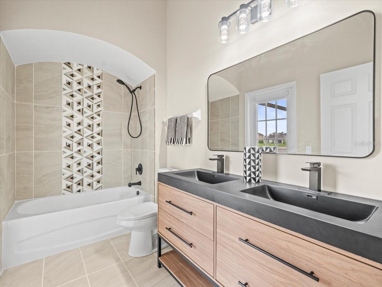 Image 48 of 72 For 6840 Sparkling Way