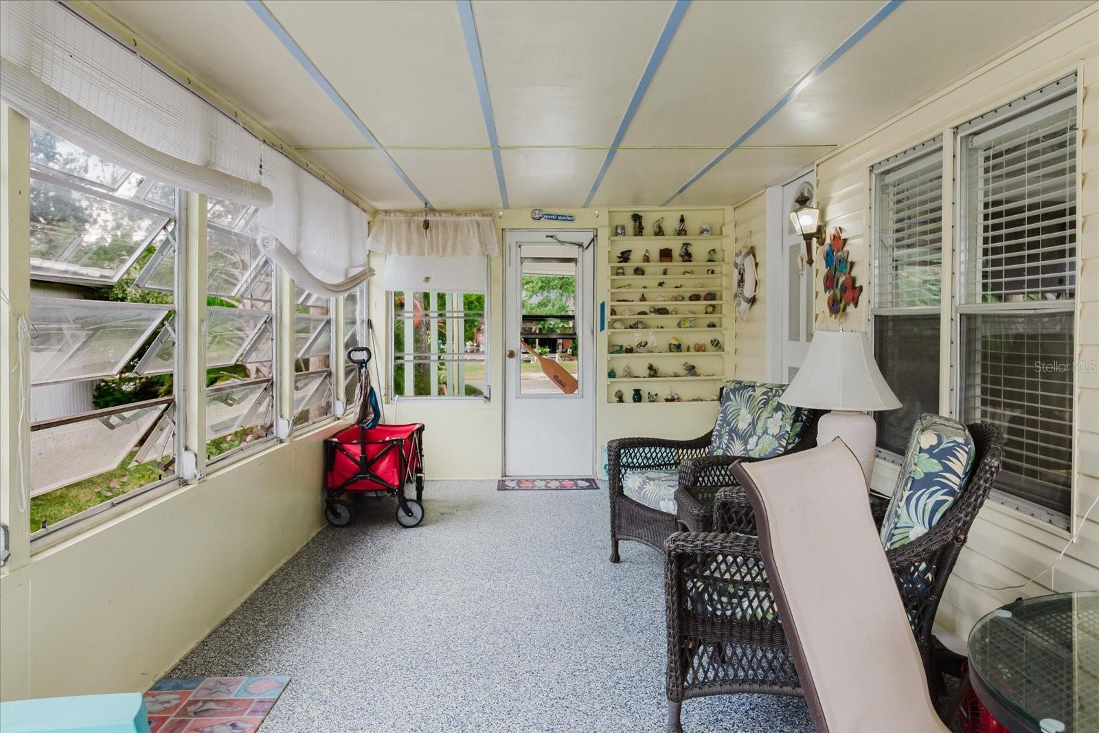 Image 13 of 93 For 5312 Circle Drive