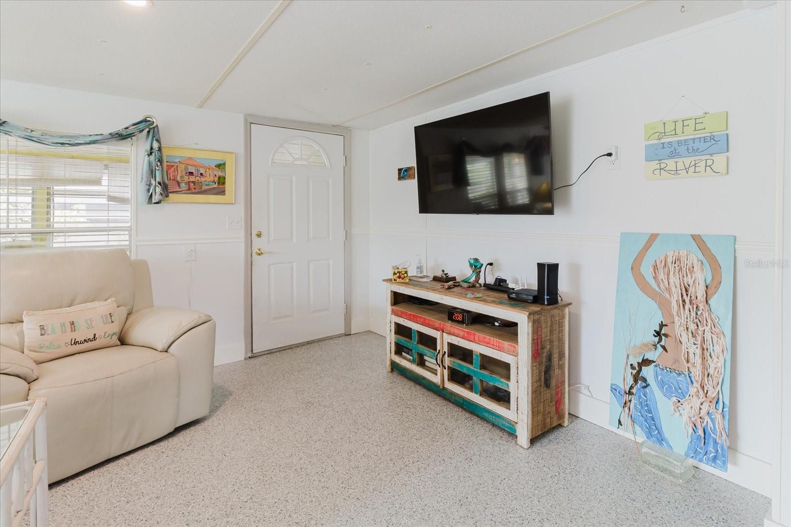 Image 14 of 93 For 5312 Circle Drive