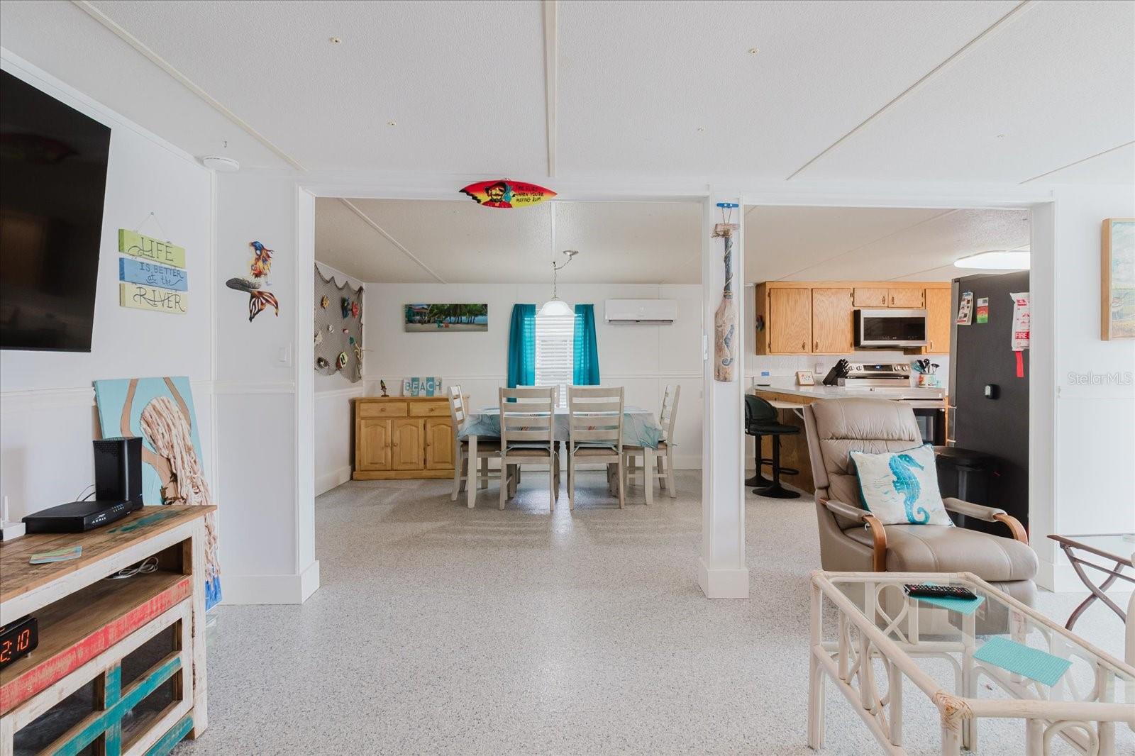 Image 18 of 93 For 5312 Circle Drive