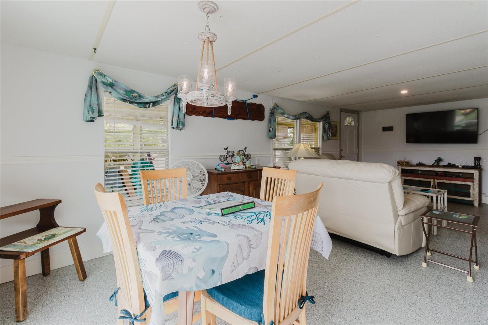 Image 24 of 93 For 5312 Circle Drive