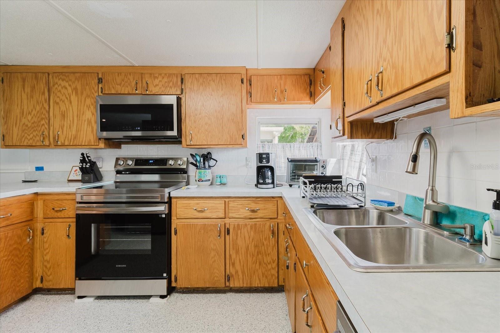 Image 29 of 93 For 5312 Circle Drive