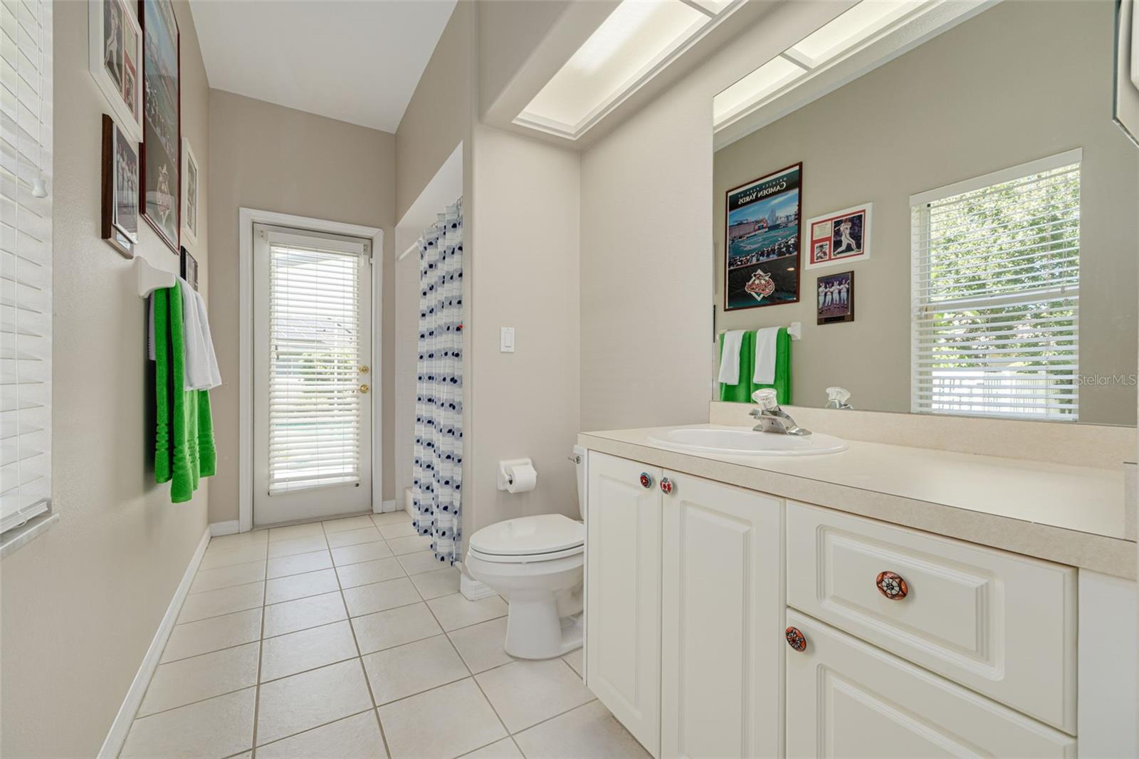 Image 33 of 47 For 9116 Woodridge Run Drive