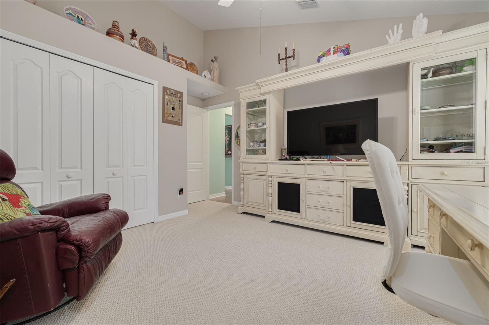 Image 35 of 47 For 9116 Woodridge Run Drive