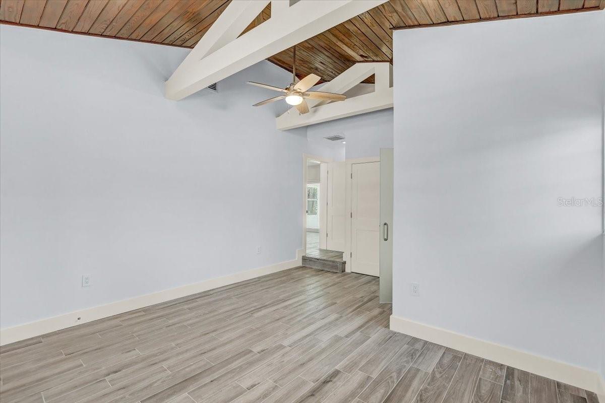 Image 14 of 51 For 59 Kipling Plaza