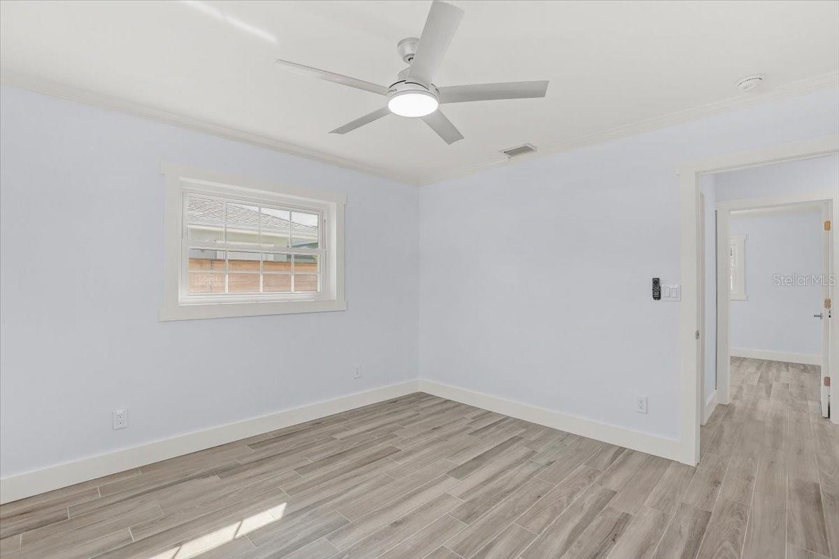 Image 19 of 51 For 59 Kipling Plaza