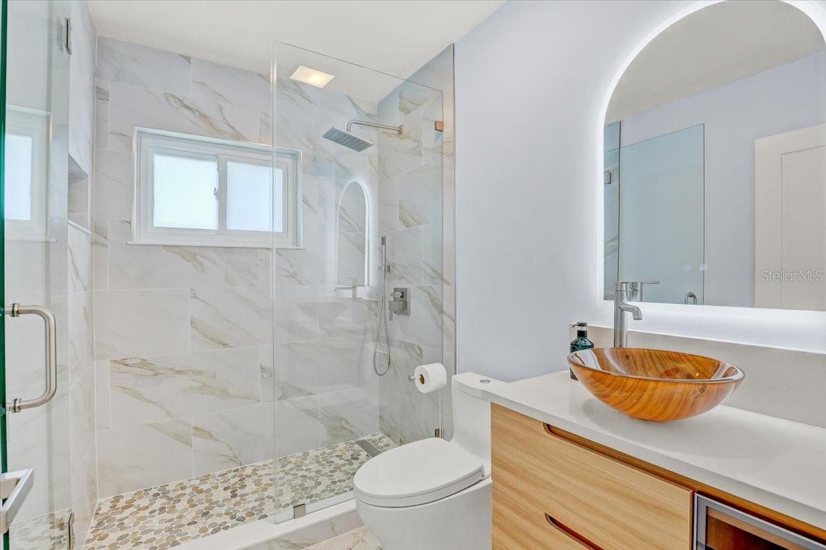 Image 21 of 51 For 59 Kipling Plaza