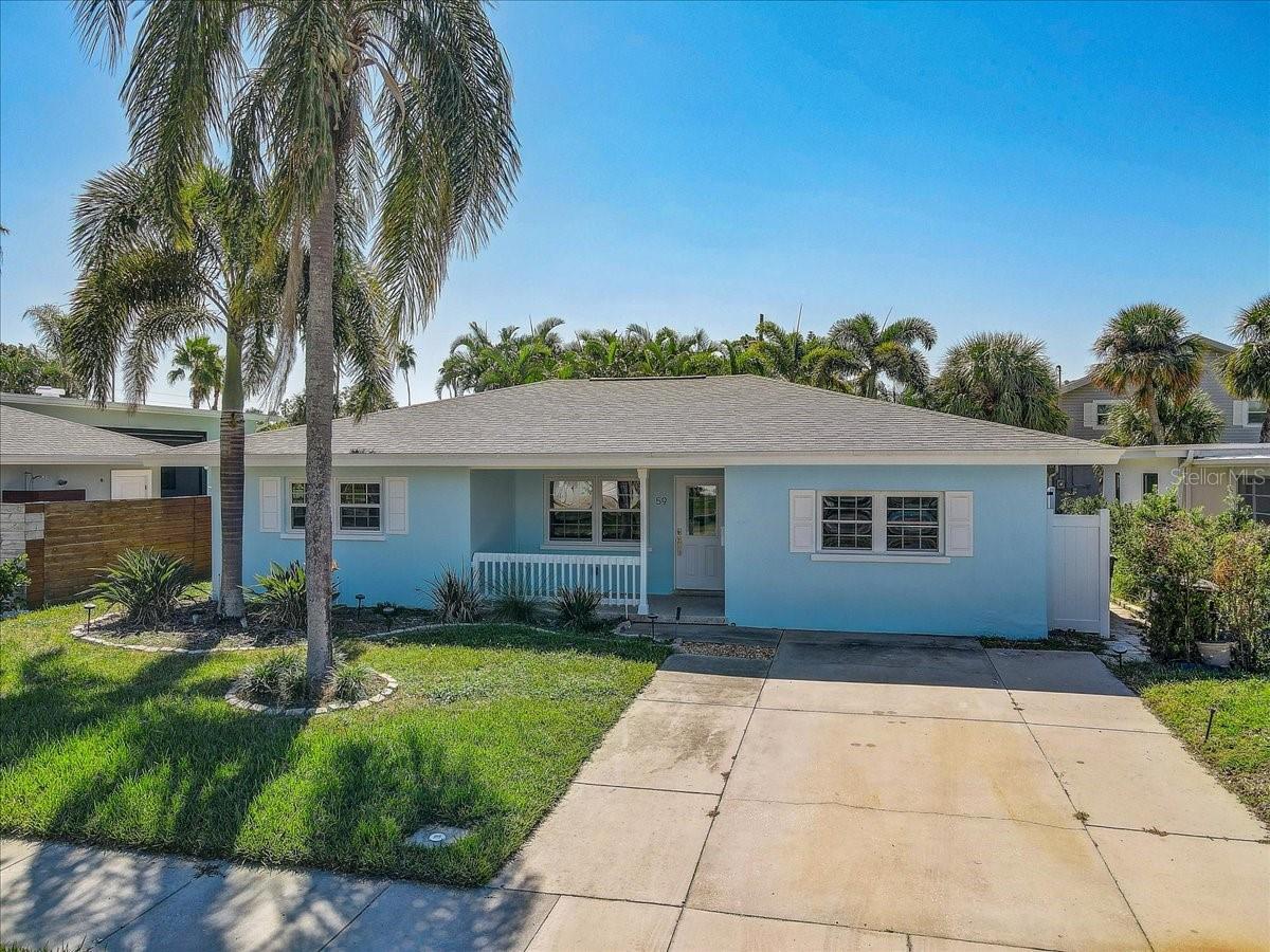 Image 32 of 51 For 59 Kipling Plaza