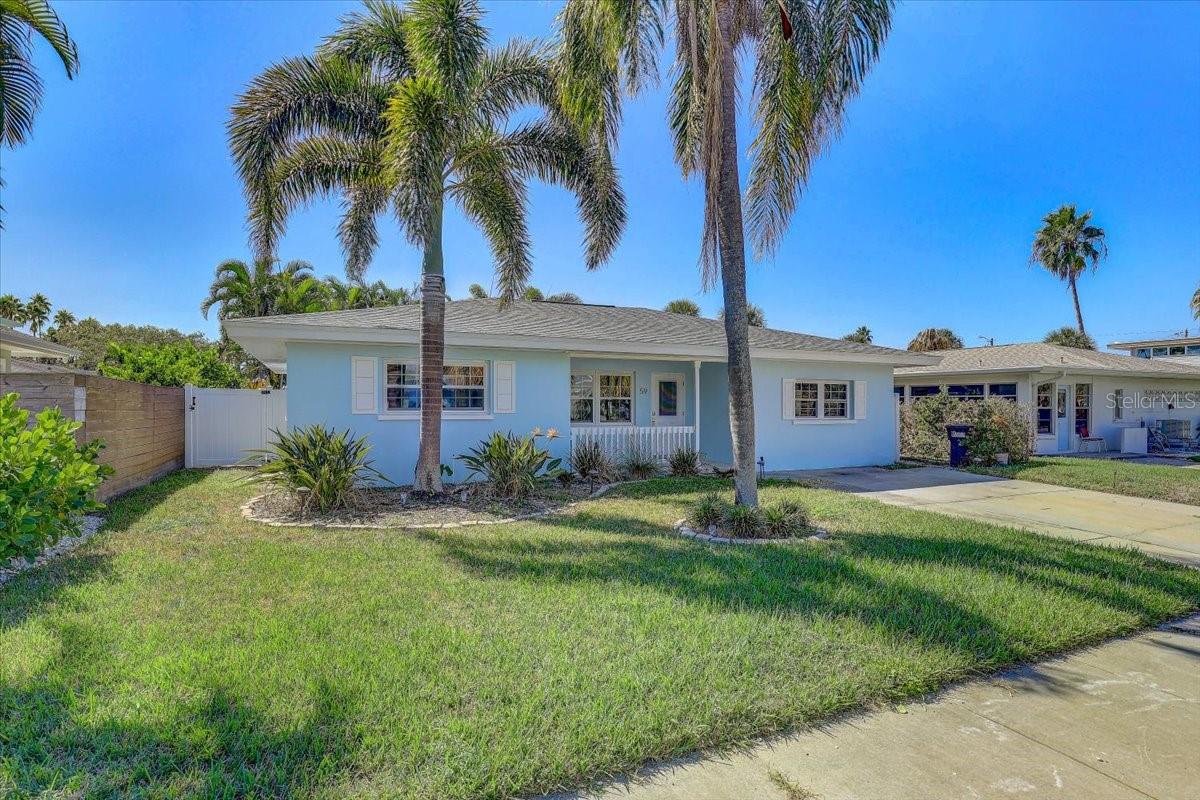 Image 33 of 51 For 59 Kipling Plaza