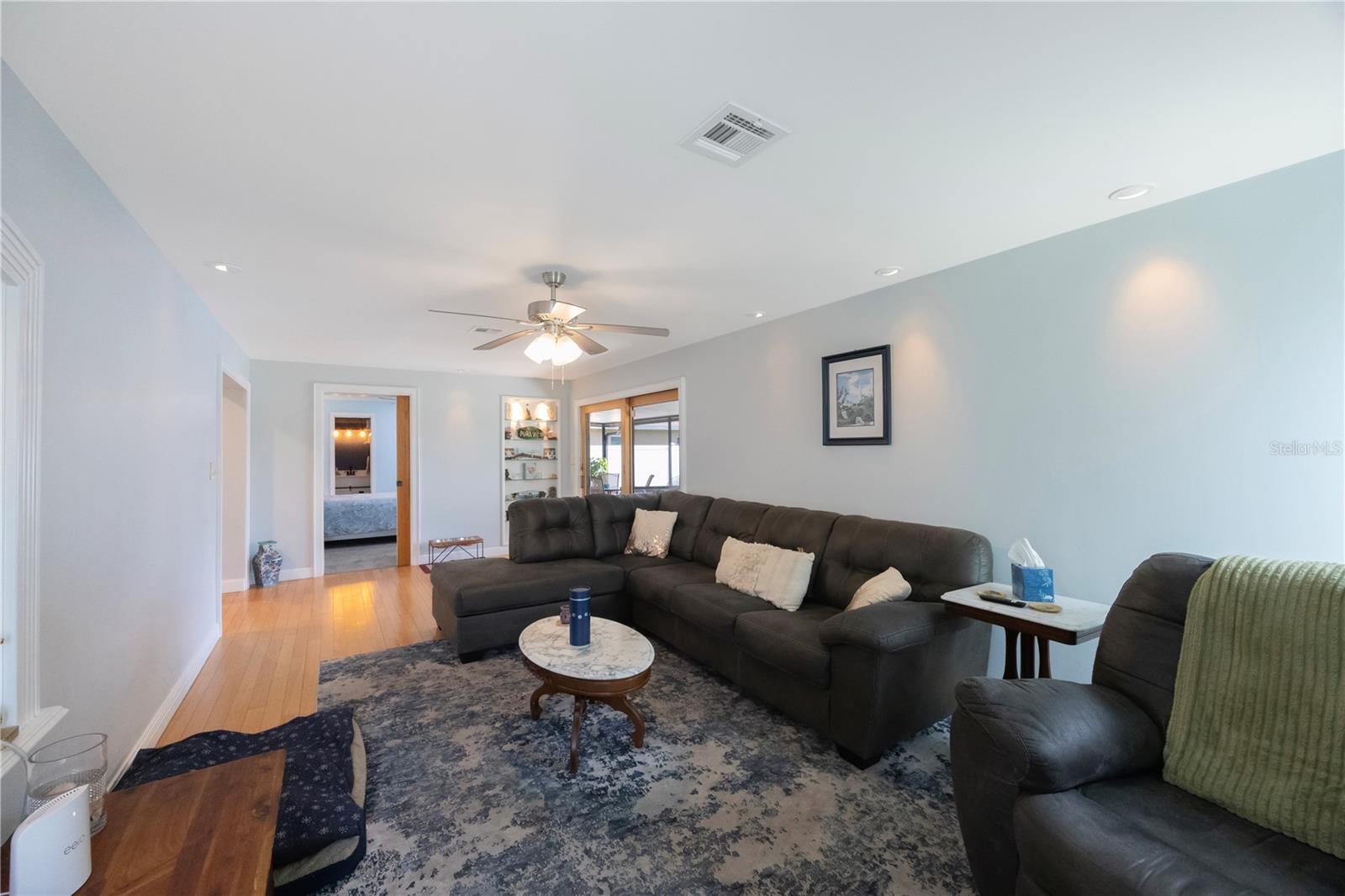 Image 11 of 41 For 2809 Fulton Street Sw