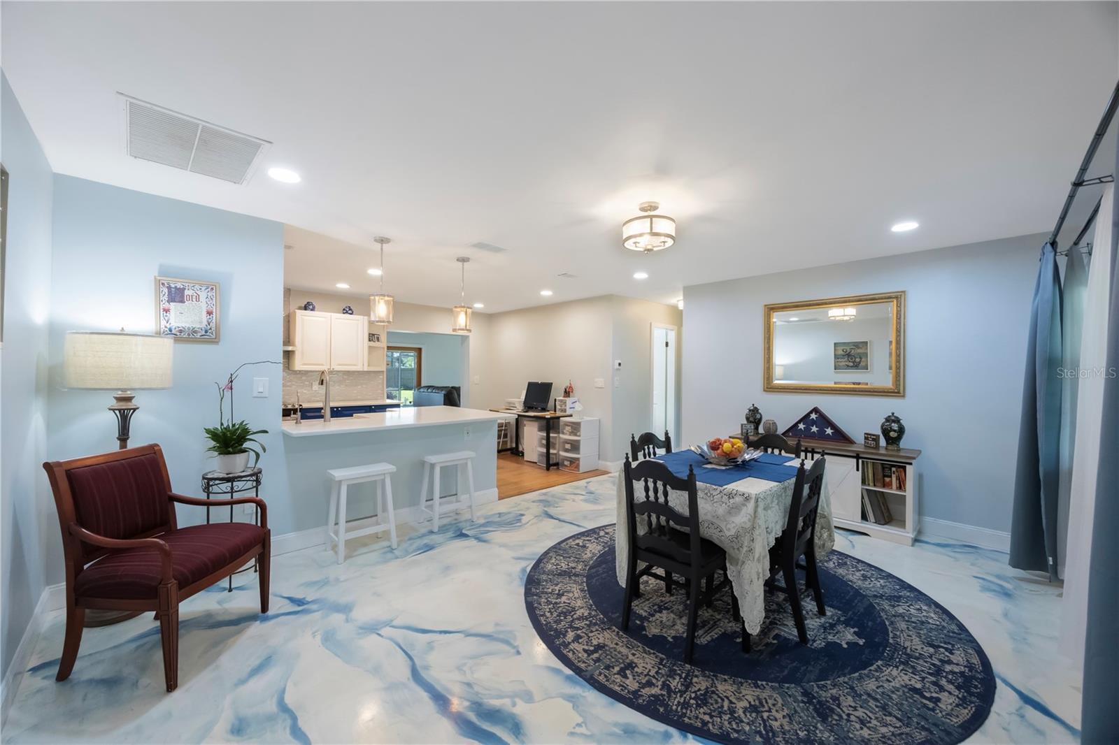 Image 7 of 41 For 2809 Fulton Street Sw