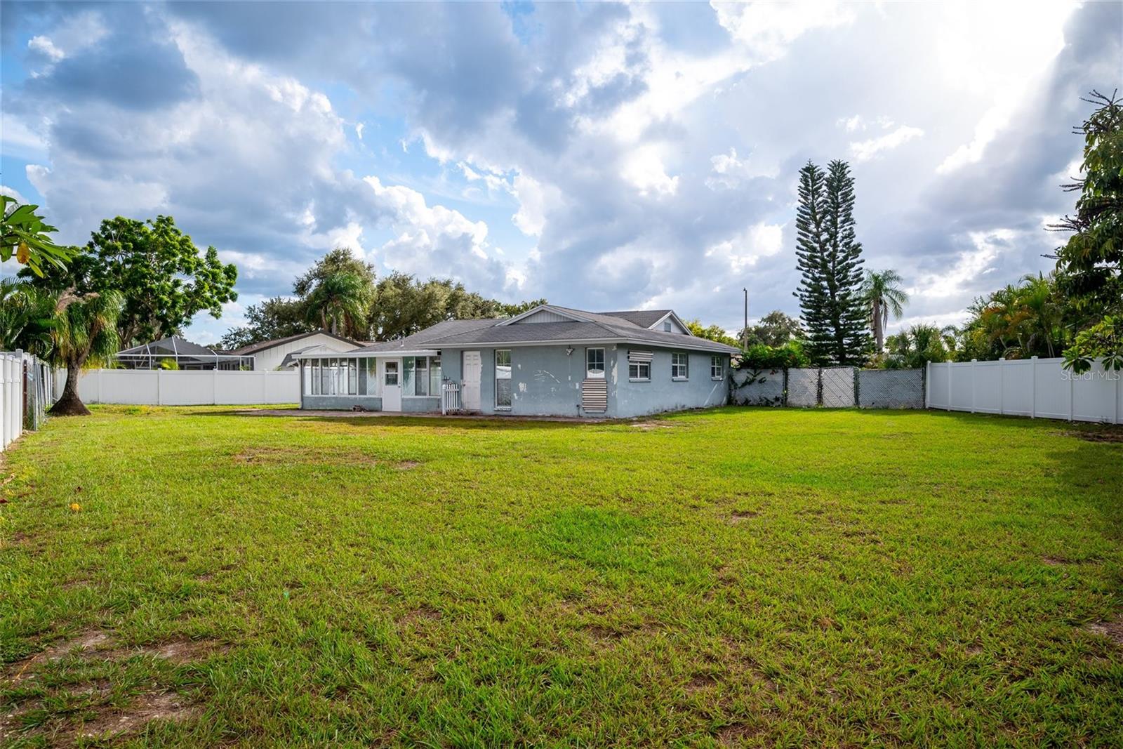 Image 4 of 33 For 11277 Sol Vista Drive