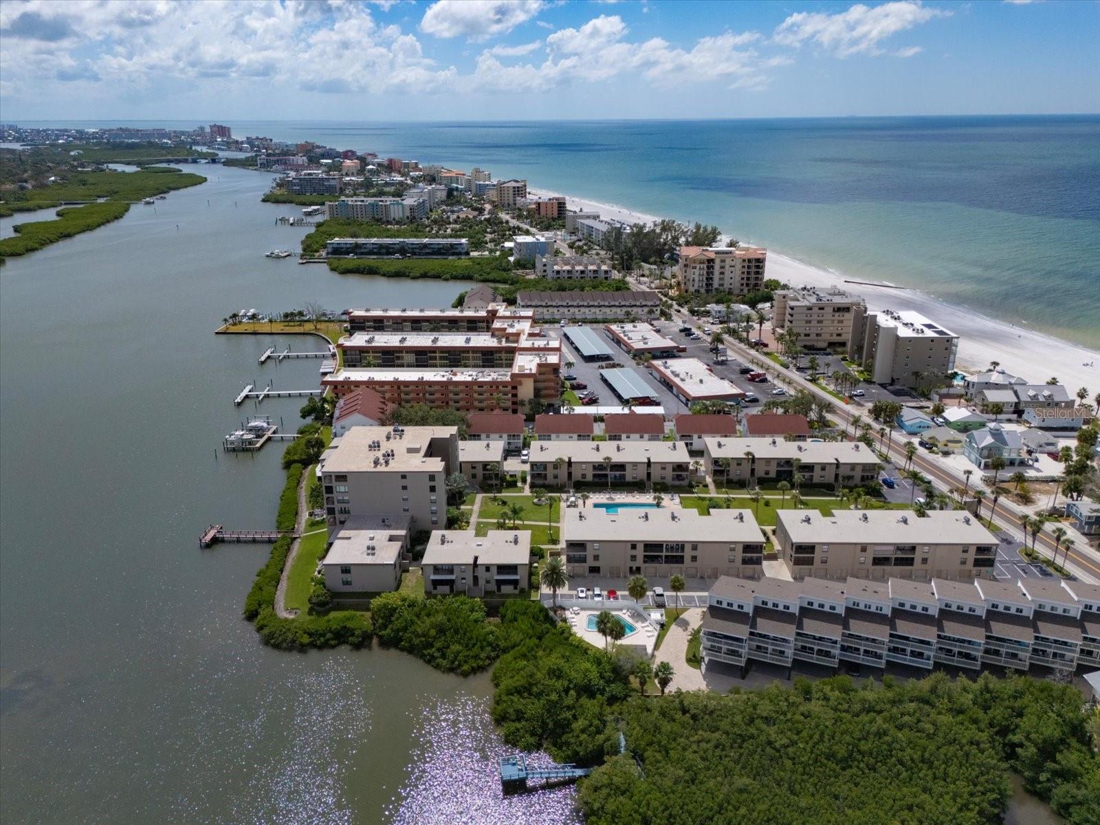 Image 50 of 55 For 19725 Gulf Boulevard 21
