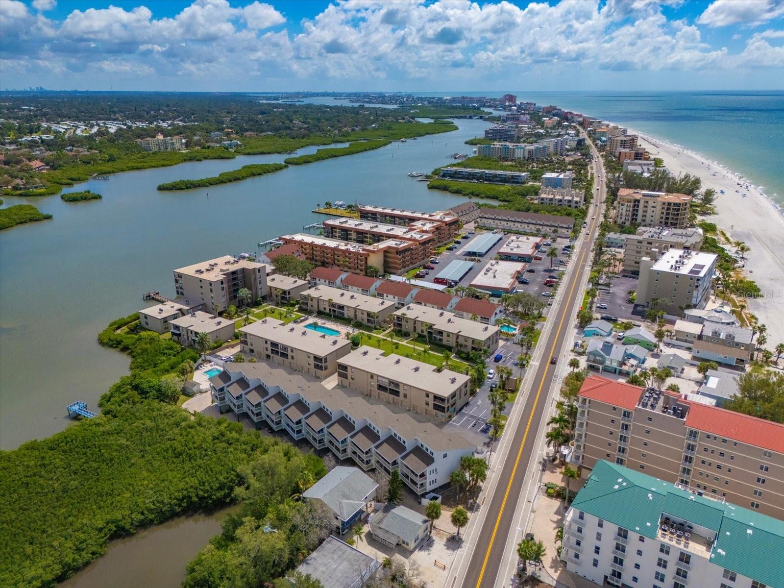 Image 54 of 55 For 19725 Gulf Boulevard 21