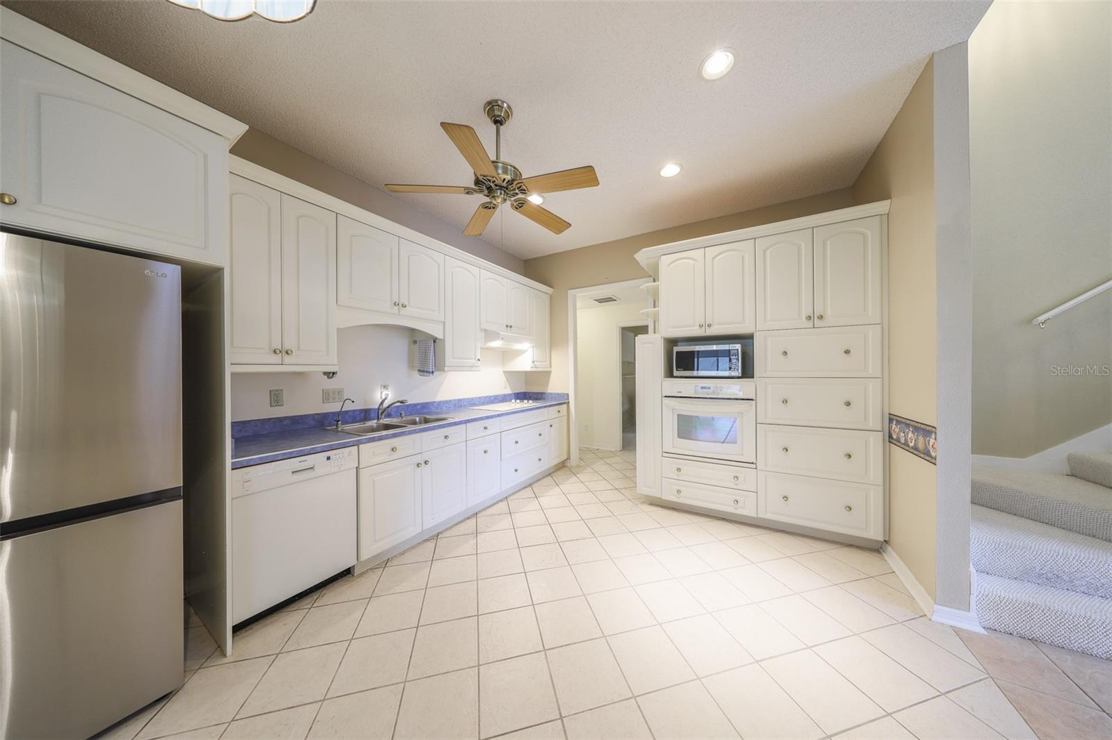 Image 15 of 100 For 1117 Mcdaniel Street 301