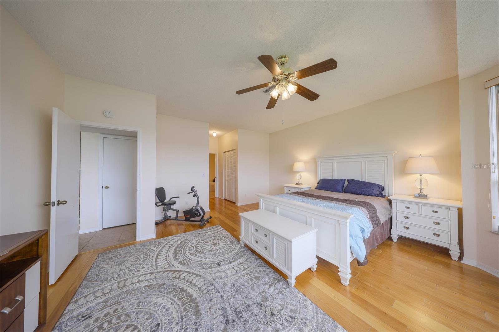 Image 23 of 100 For 1117 Mcdaniel Street 301