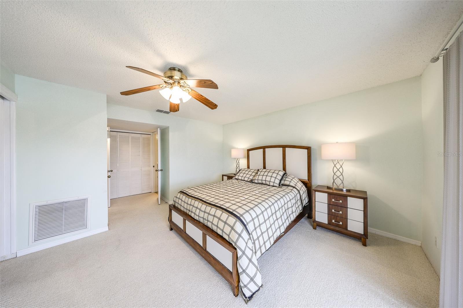 Image 34 of 100 For 1117 Mcdaniel Street 301