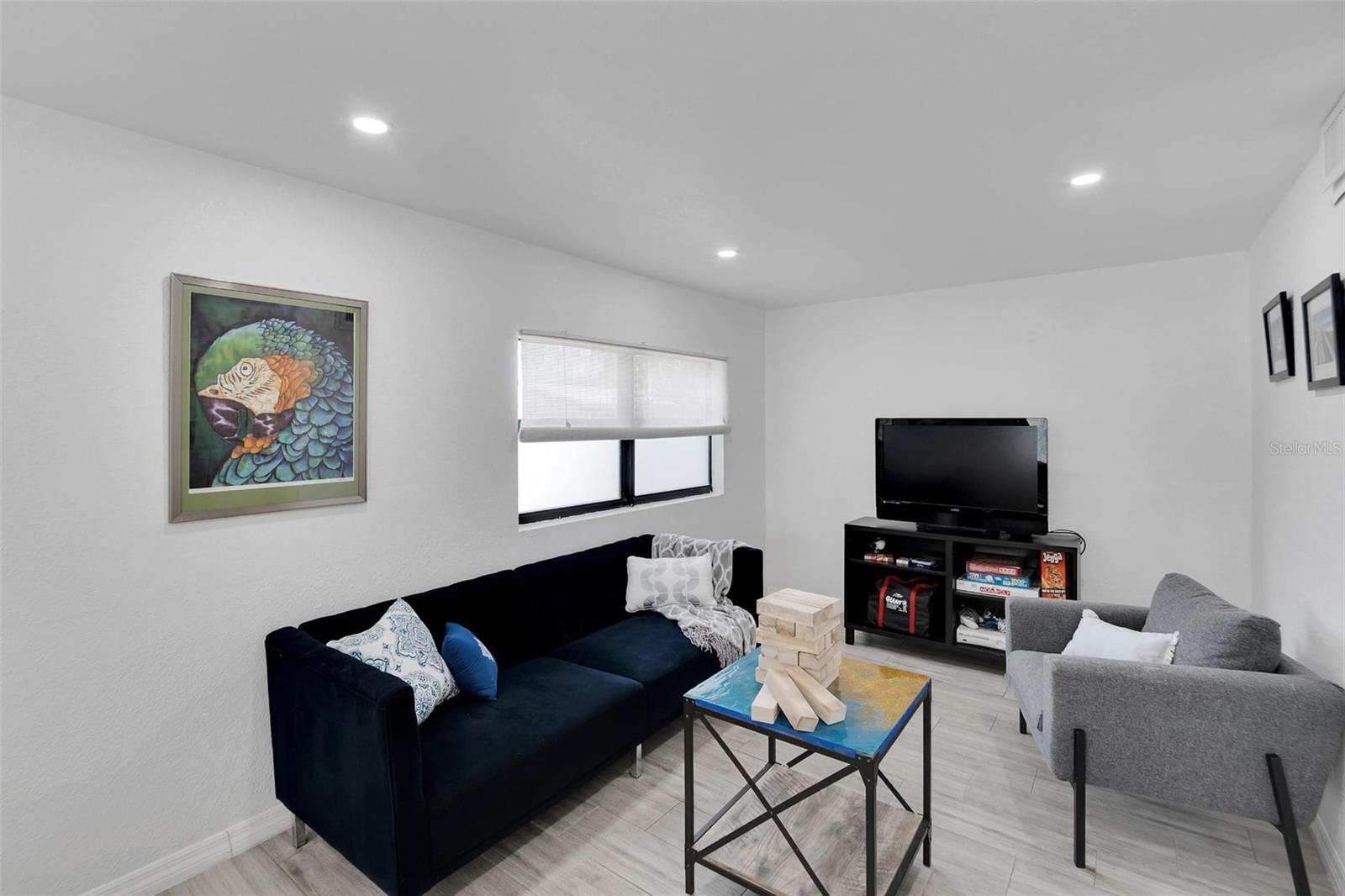 Image 10 of 55 For 4731 Montgomery Avenue