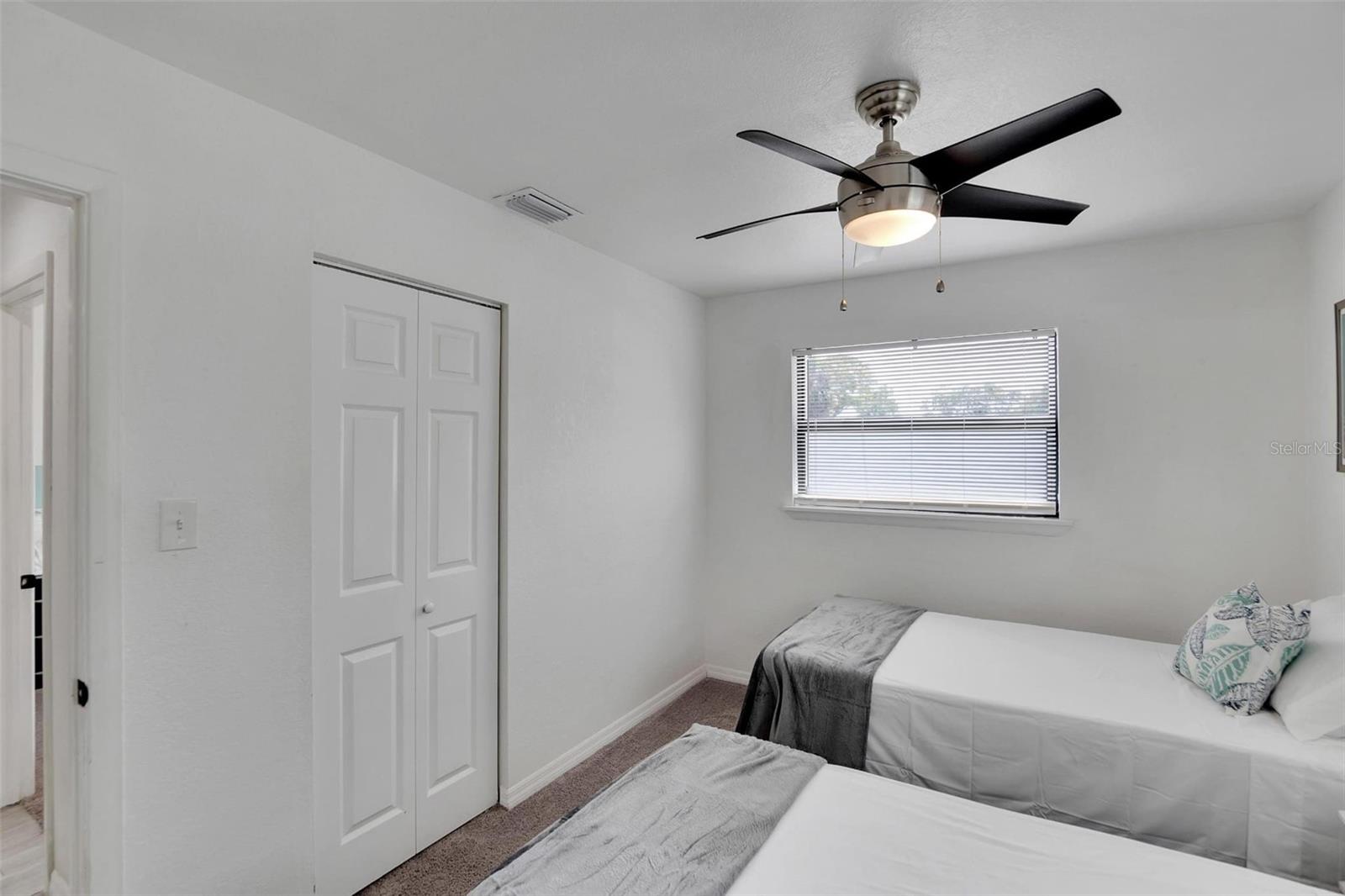 Image 12 of 55 For 4731 Montgomery Avenue