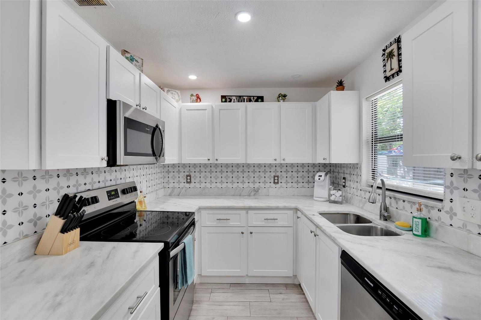 Image 14 of 55 For 4731 Montgomery Avenue