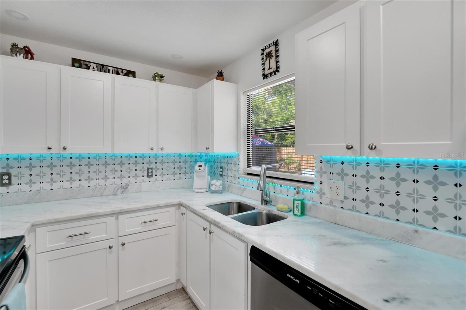 Image 17 of 55 For 4731 Montgomery Avenue