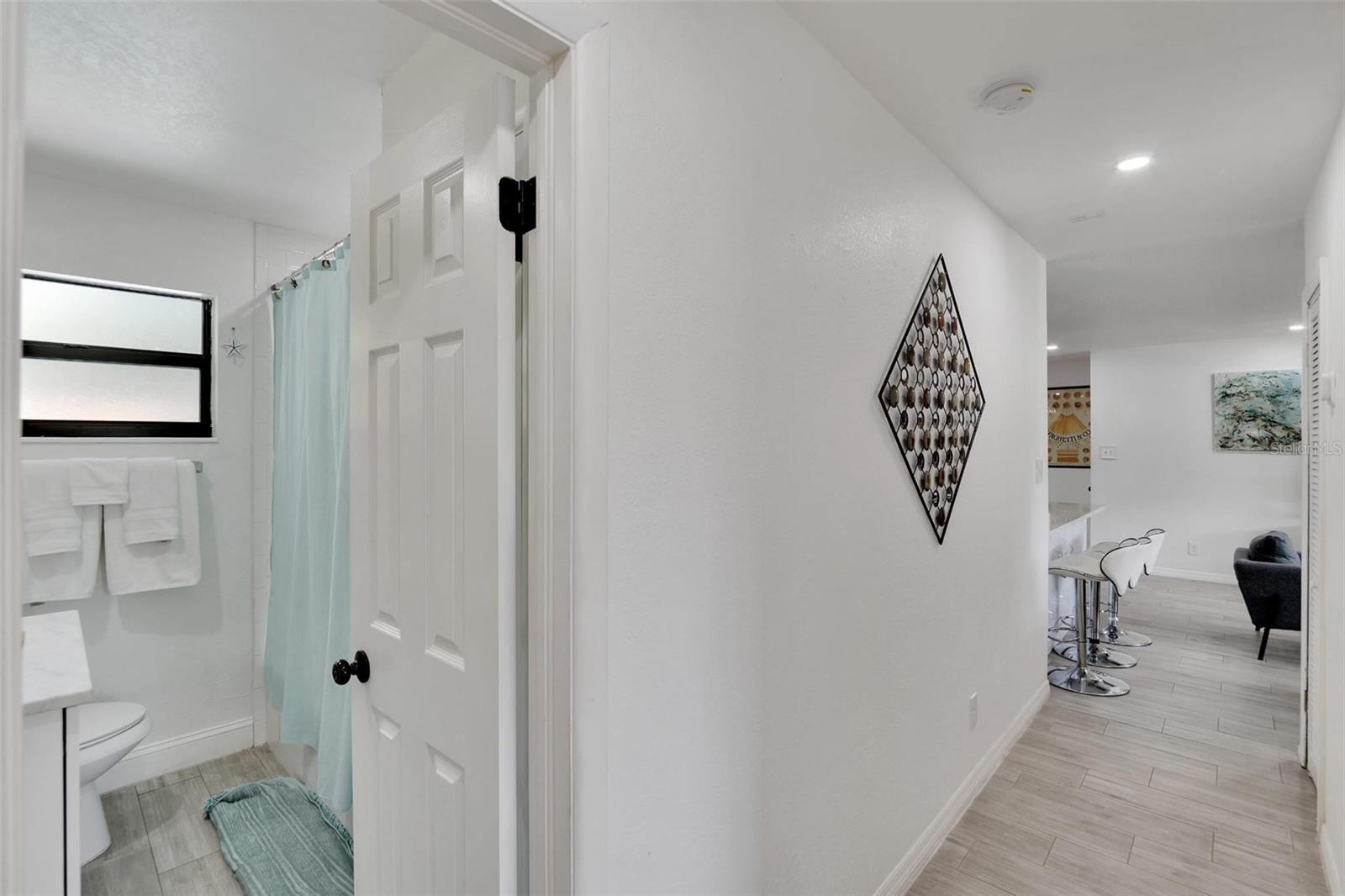 Image 26 of 55 For 4731 Montgomery Avenue