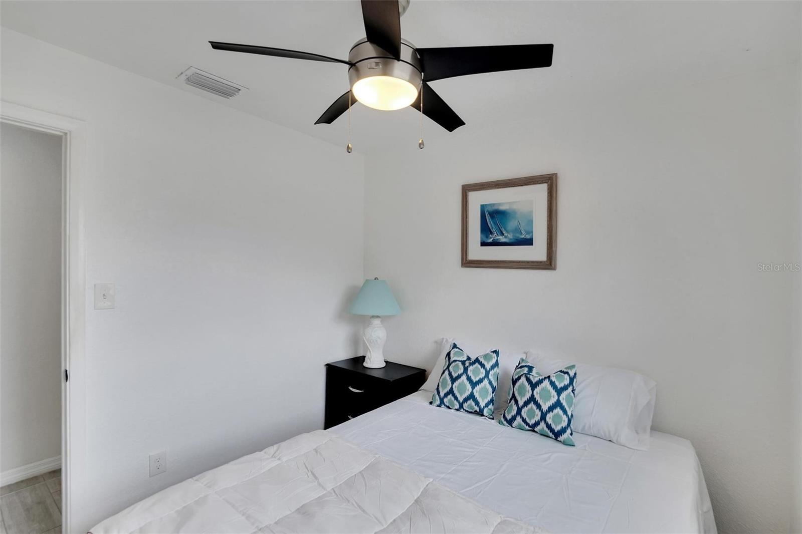 Image 35 of 55 For 4731 Montgomery Avenue