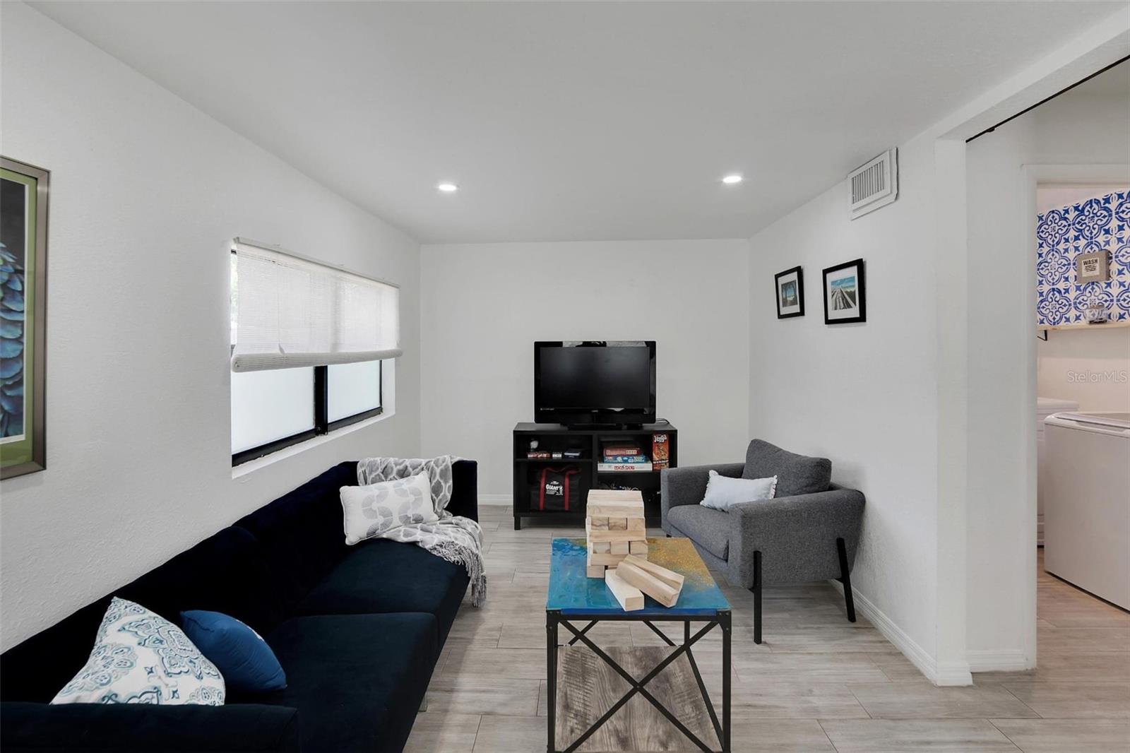 Image 7 of 55 For 4731 Montgomery Avenue