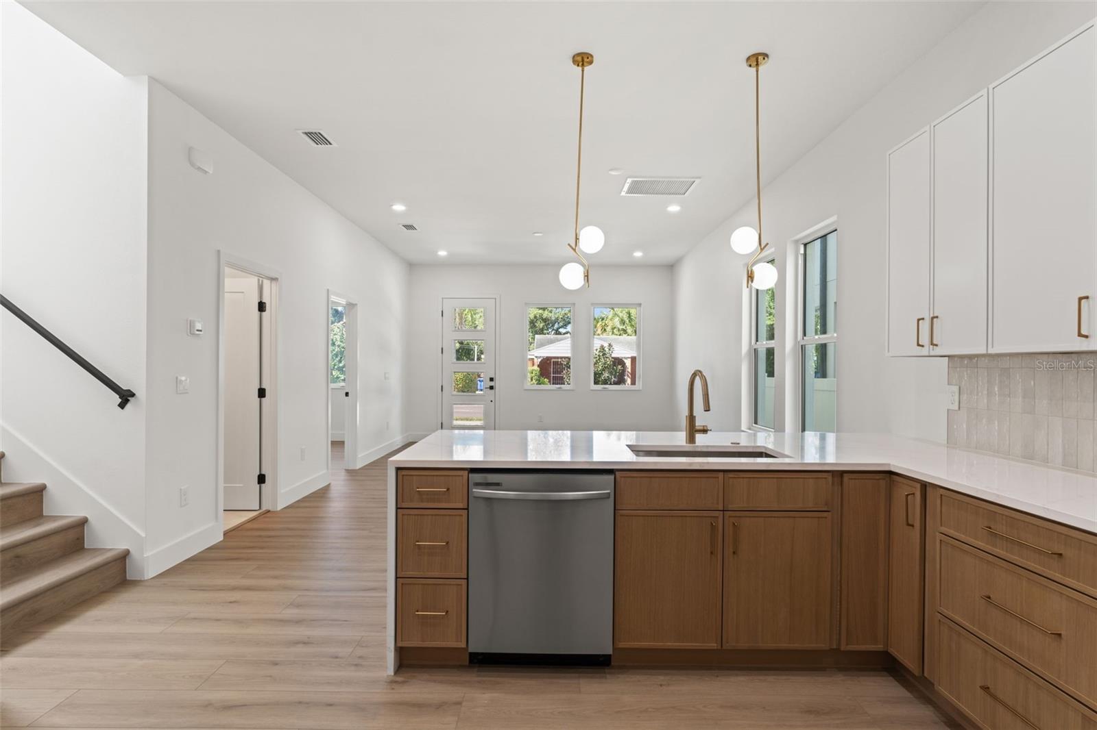 Image 11 of 53 For 2901 21st Street