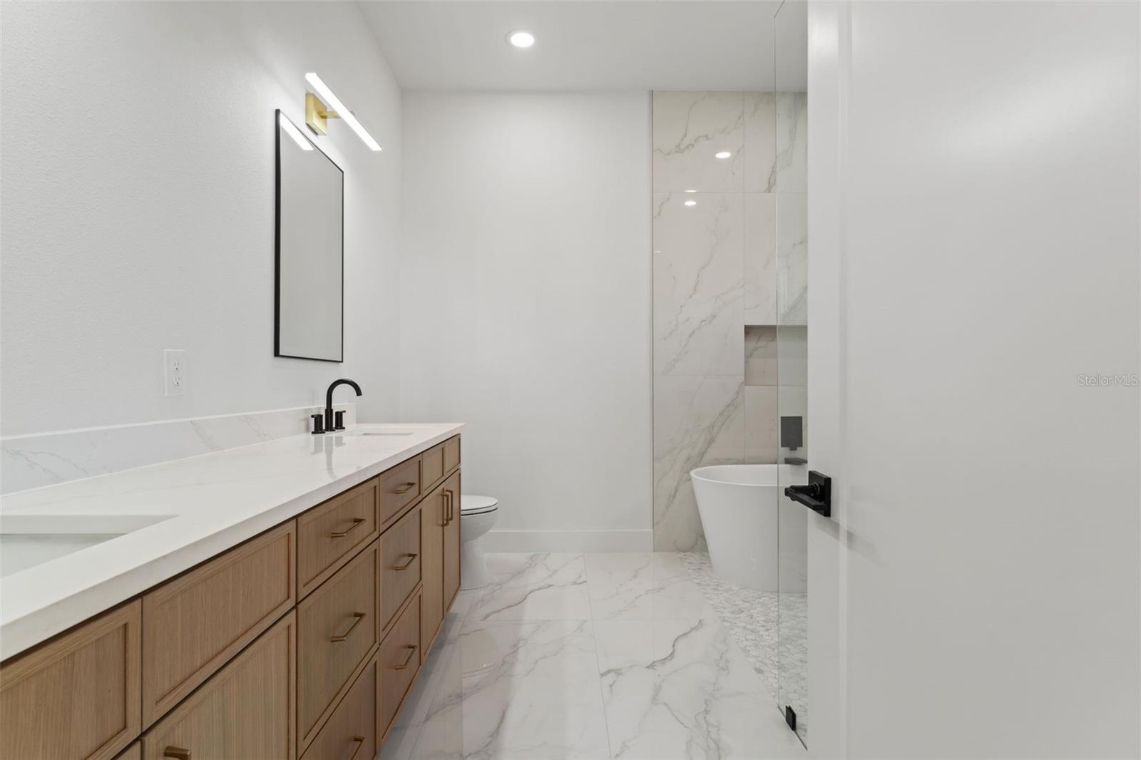 Image 31 of 53 For 2901 21st Street