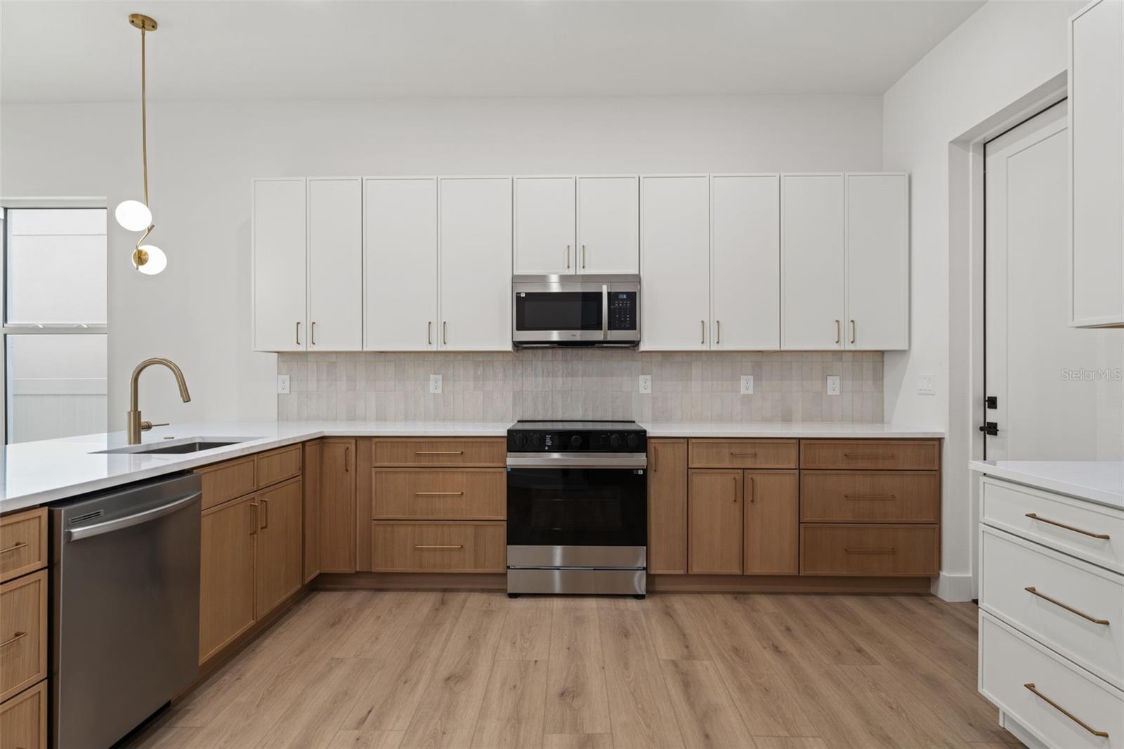 Image 8 of 53 For 2901 21st Street