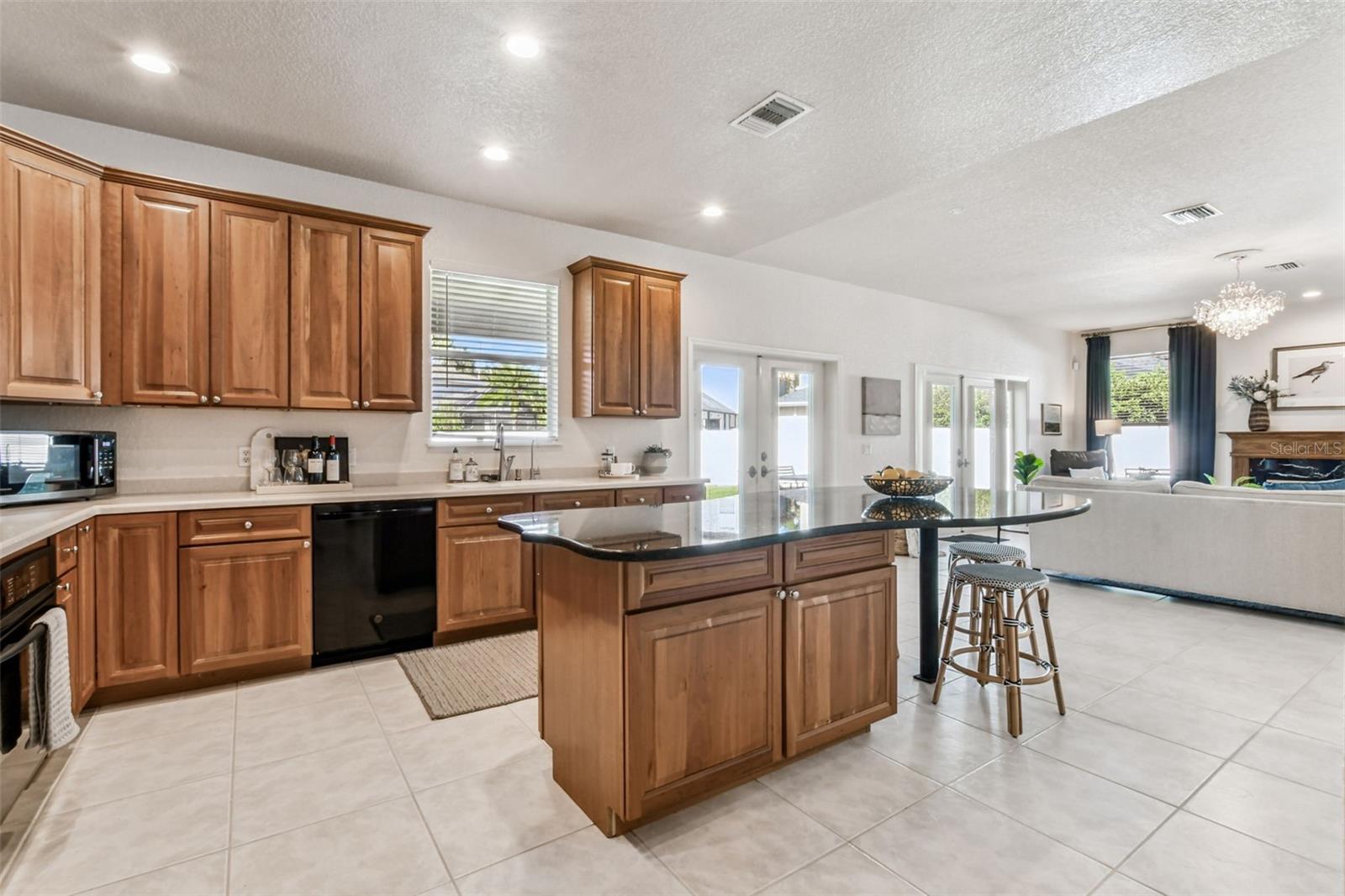 Image 11 of 69 For 6606 Buckingham Palms Way